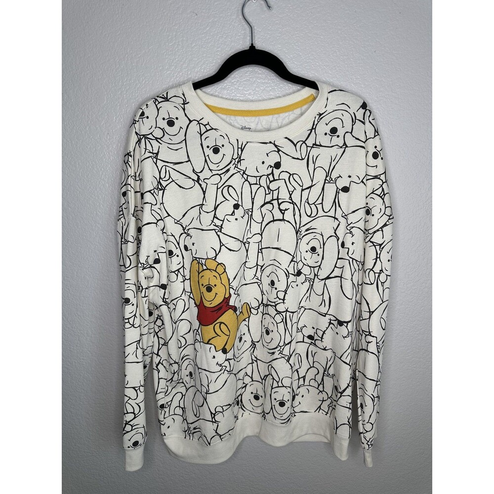 Disney Winnie the Pooh Sweater Womens 2XL White Black Pullover Cartoon Graphic